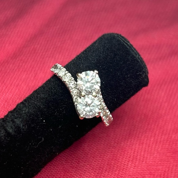 14k White Gold Engagement, Wedding, Anniversary Band Ring Set - Picture 3 of 8